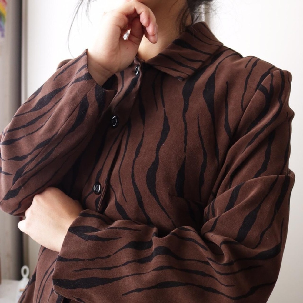 Brown Tiger Patterned Jacket - image 2